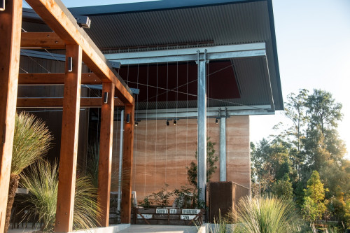 Kate Berry / Australia Zoo - The Crocodile Hunter Lodge