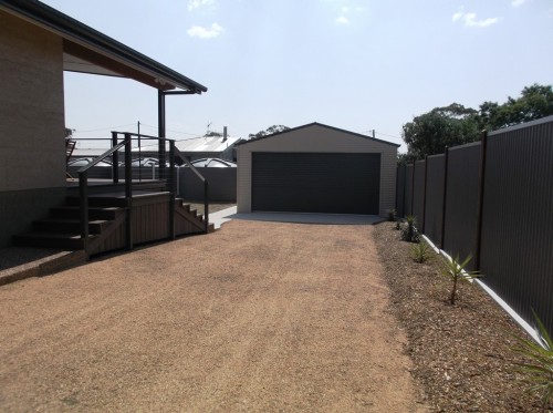 10 Sanderson Rd garage
