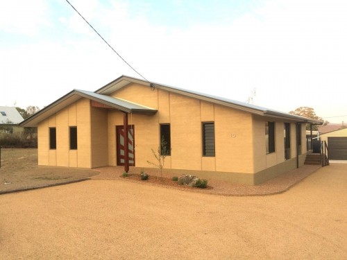 10 Sanderson Rd front